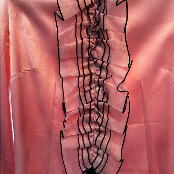 Dolce & Gabbana Pink Silk Blouse with Ruffle Details Size 42 - Picture 4 of 6